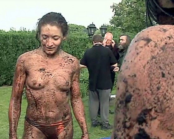 File:Carina-Angie06.jpg