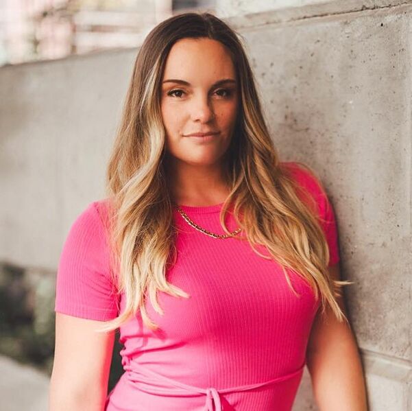 File:Denise pink.jpg