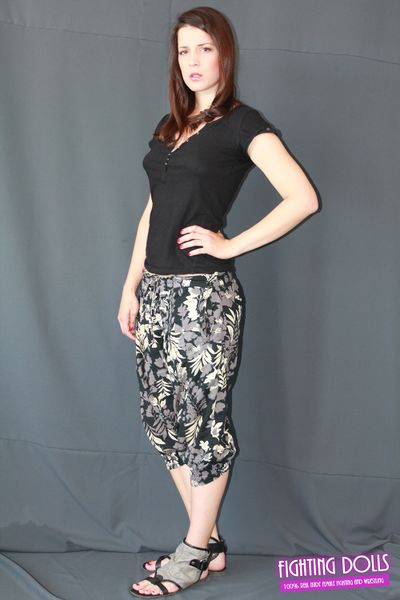 File:3 standing Vendy.jpg