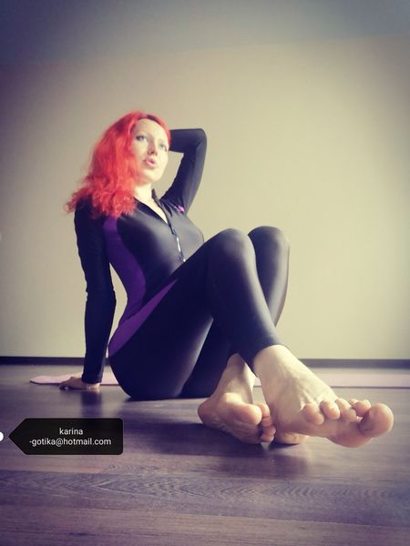 File:KarinaGotika-posing7.jpg
