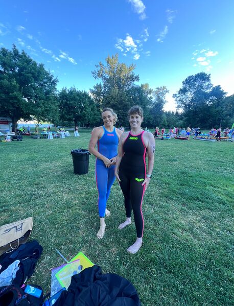 File:Denise and Allison.jpg