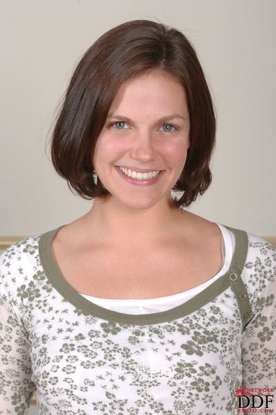 File:80706562 001 33dd.jpg