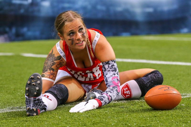 File:Lauren Crouch's Pre-Game Warm-Up.jpg