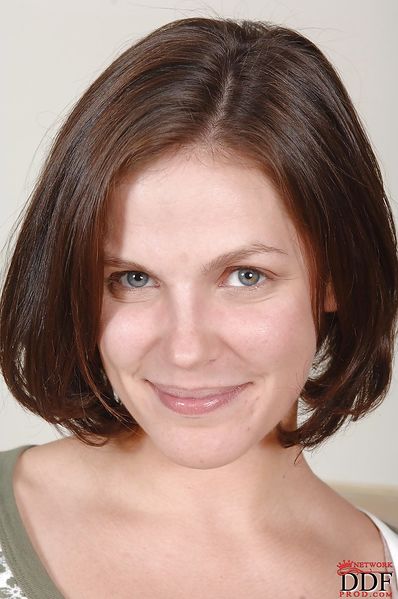 File:85727595 001 b801.jpg