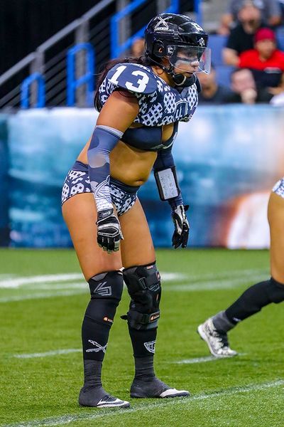 File:Monique Gaxiola is curvy.jpg