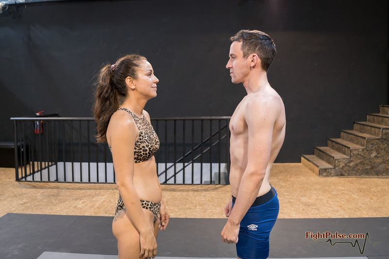 File:FightPulse-MX-173-Lia-Labowe-vs-Luke-004.jpg