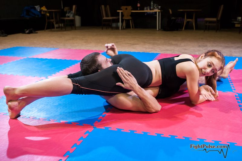 File:Akela-rvheadscissor5.jpg