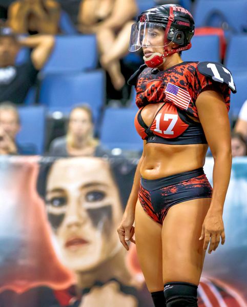 File:Dina Wojowski.jpg