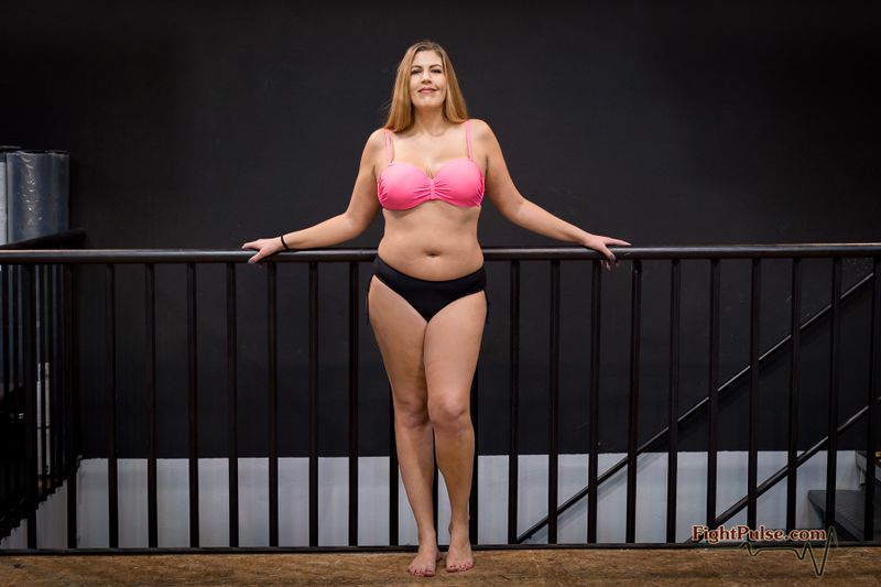 File:FightPulse-2021-11-14-portraits-Tessa-01.jpg