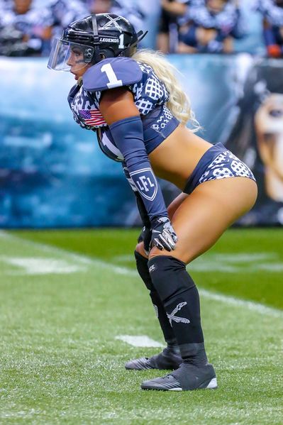 File:Miriah Lopez stance.jpg