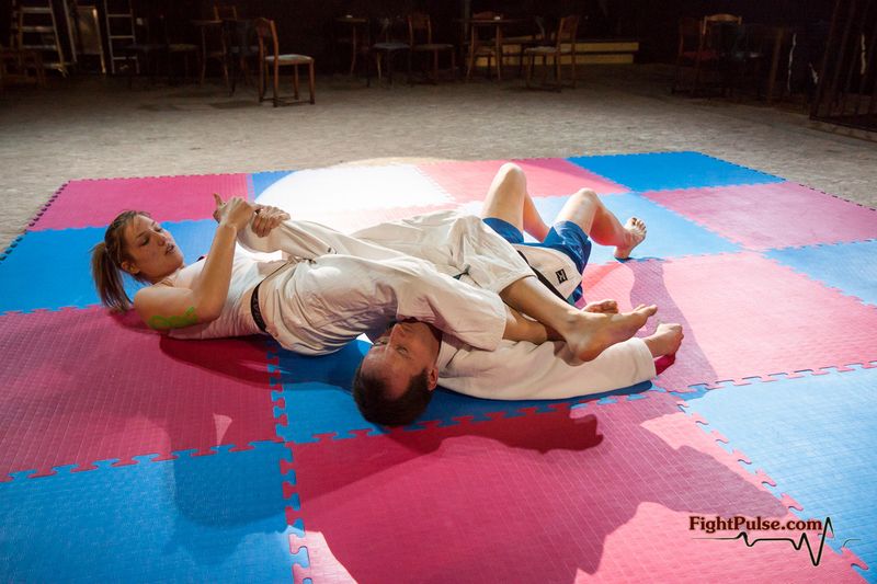 File:Diana-armbar1.jpg