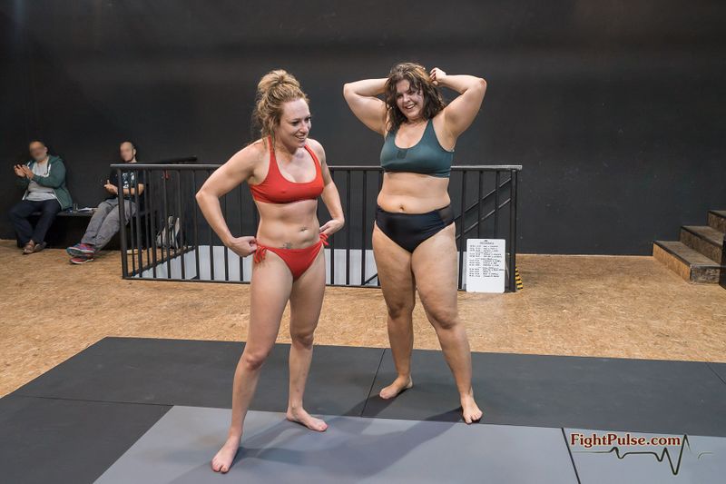 File:FightPulse-FW-144-Axa-Jay-vs-Lucrecia-454.jpg