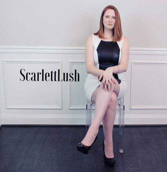 File:Scarlett black-white.jpg